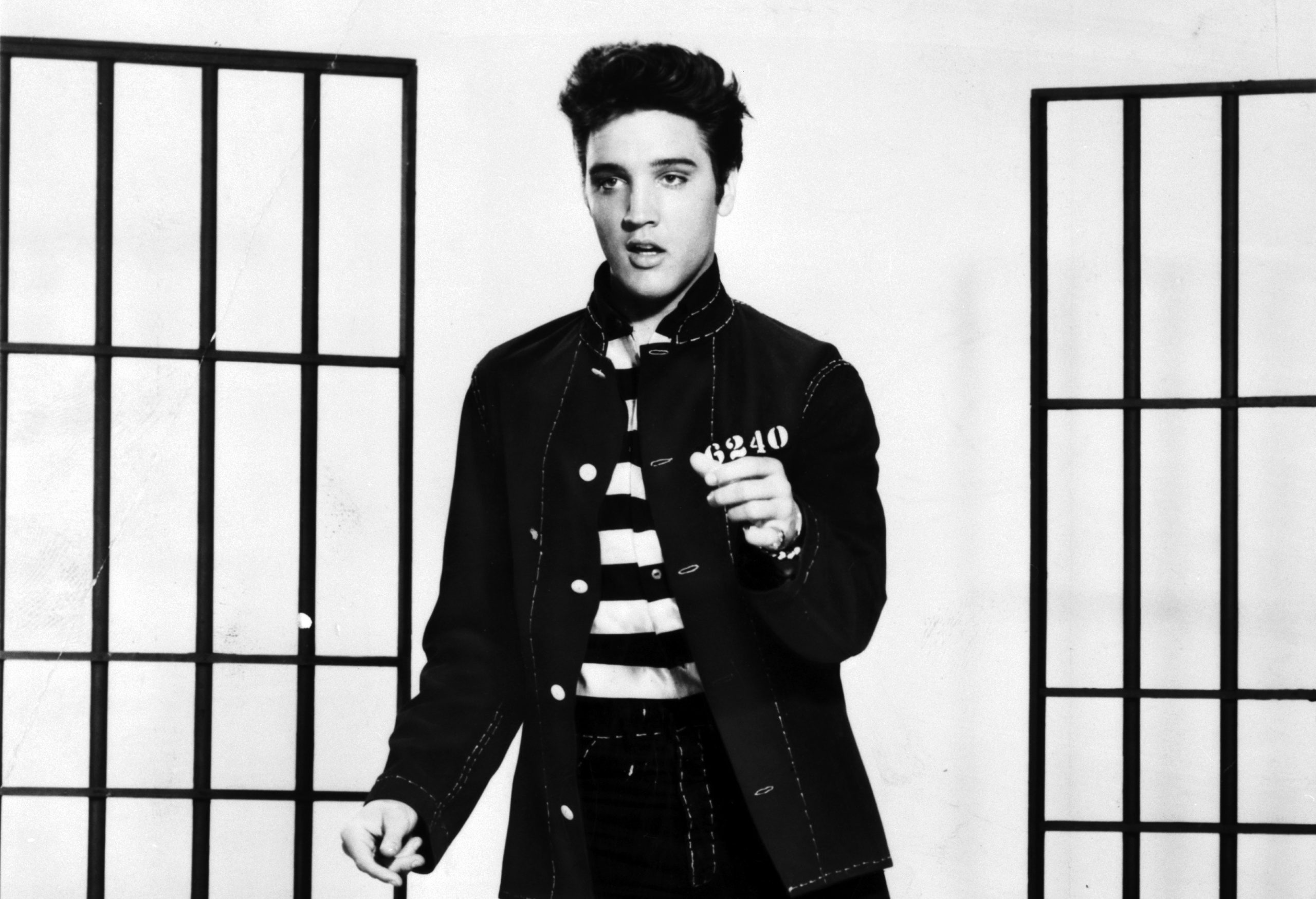 Elvis_Presley_promoting_Jailho