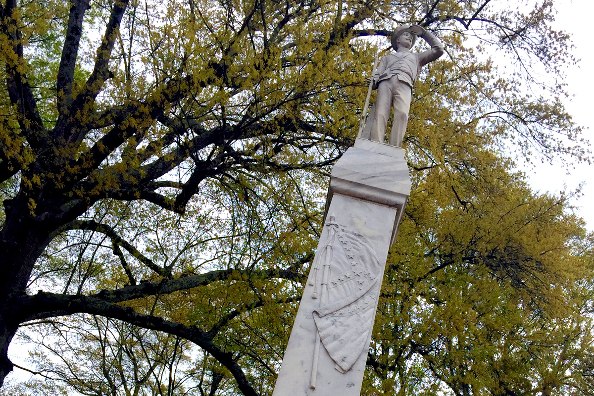 University of Mississippi Confederate statue