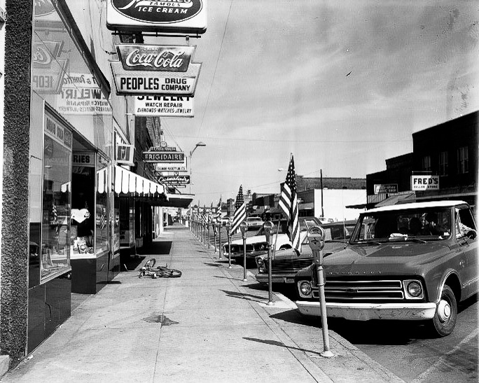 Amory’s Main Street in October 1968. Photo by Bonny Parham / courtesy Amory Regional Museum