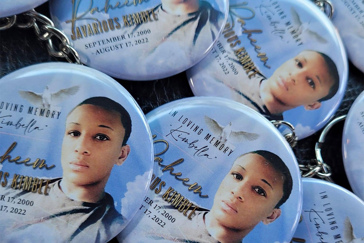 Buttons that read In Loving Memory Kimbella