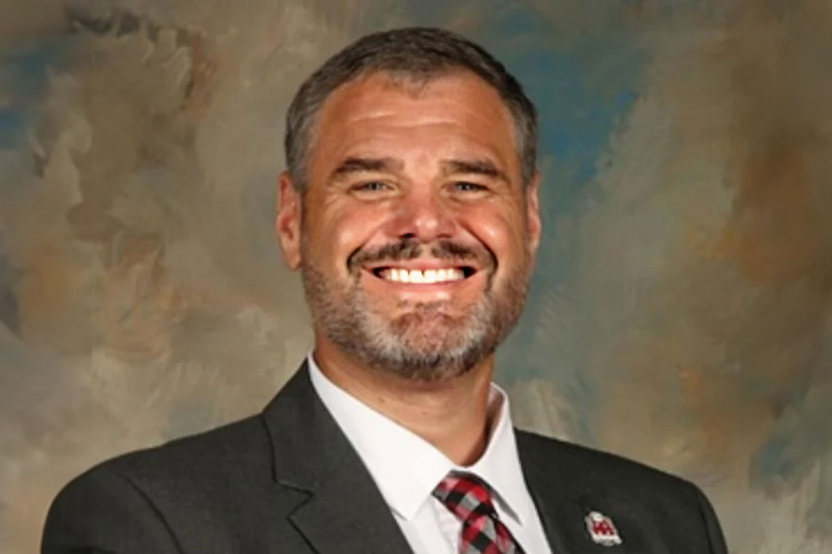 Dr. Lance Evans official headshot