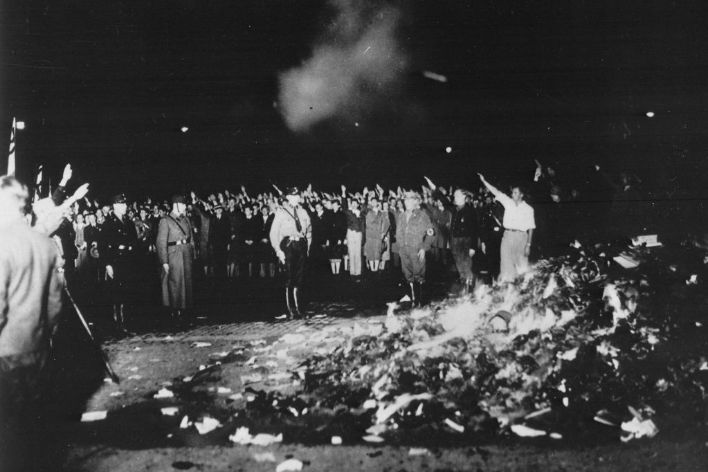 The non-German writings and books collected by the students are publicly thrown into the fire on the Opera Square in Berlin.