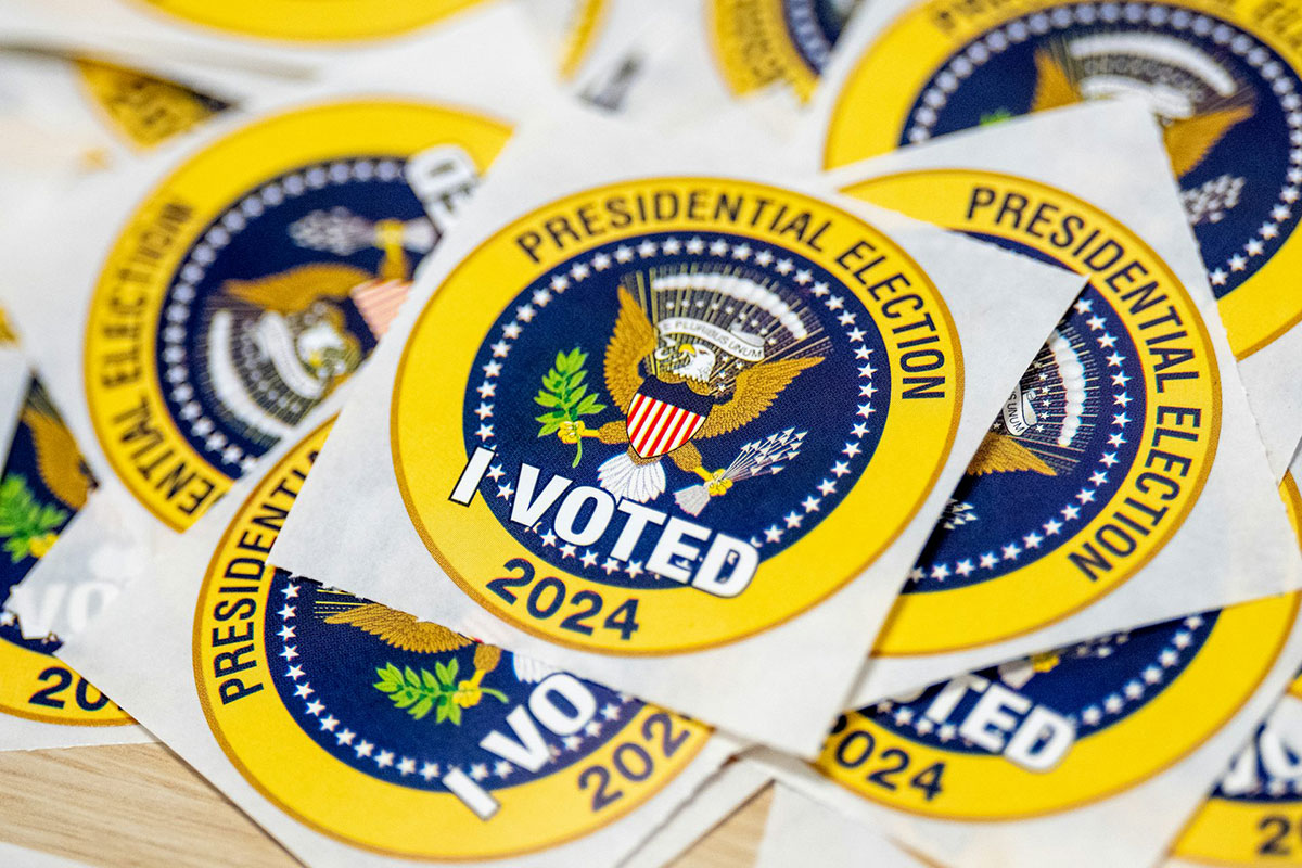 Round stickers with the Presidential Seal in blue and yellow with the text Presidential Election 2024 - I Voted
