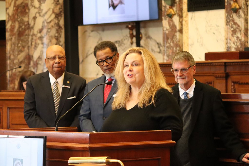 Emily Wagster Pettus at Mississippi State Capitol being honored by the Senate.