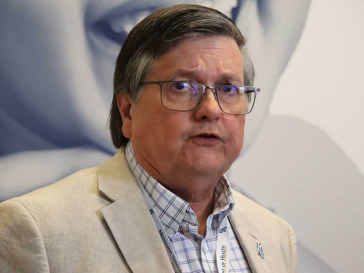 A closeup of Dr. Dan Edney speaking at an event
