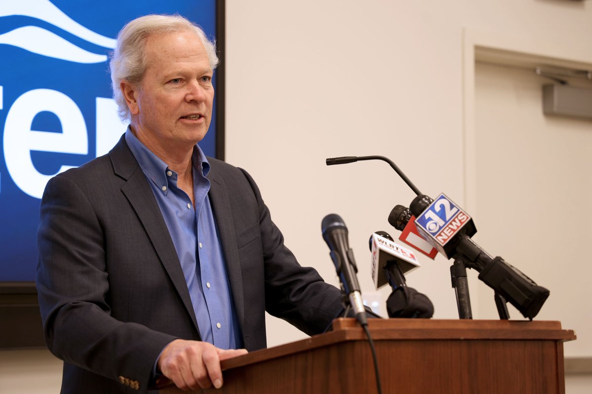 Ted Henifin speaks at a JXN Water press conference