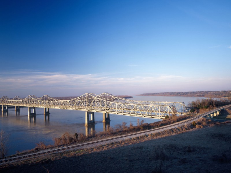 A white bridge over the Mississippi River