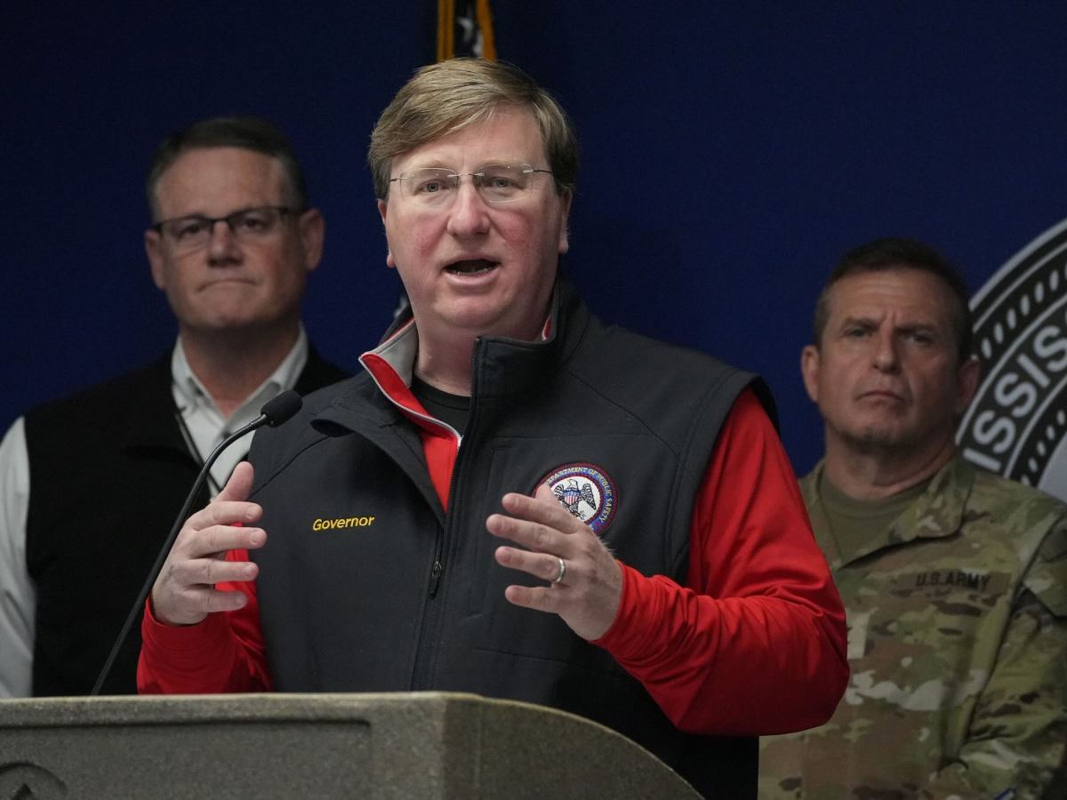 Tate Reeves speaks at a press conference with Mississippi Emergency Management Agency regarding the winter storm