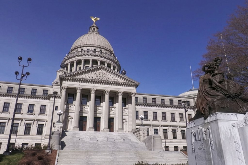 A exterior view of the Mississippi Capitol building.