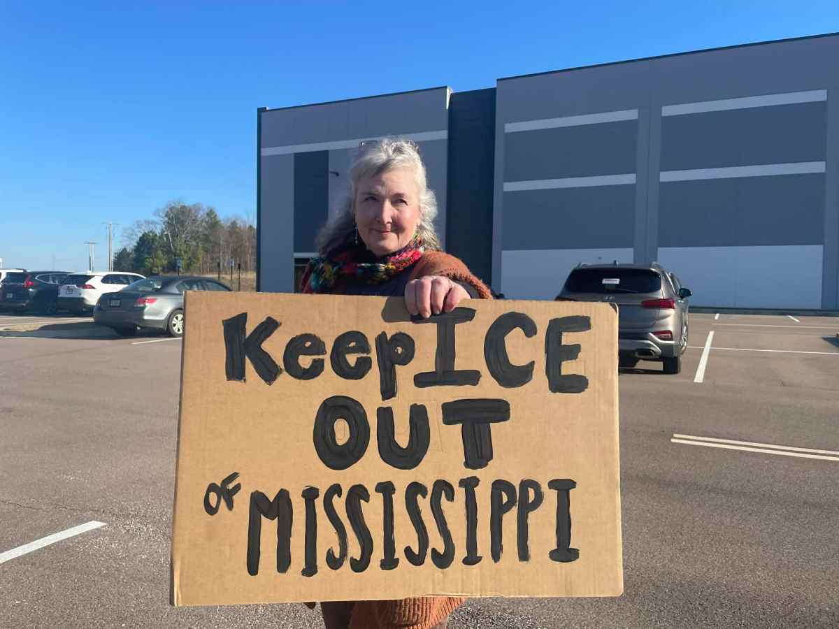 ICE Proposal to Hold 8,500 Immigrants in Mississippi Mega Warehouse Draws Local Opposition