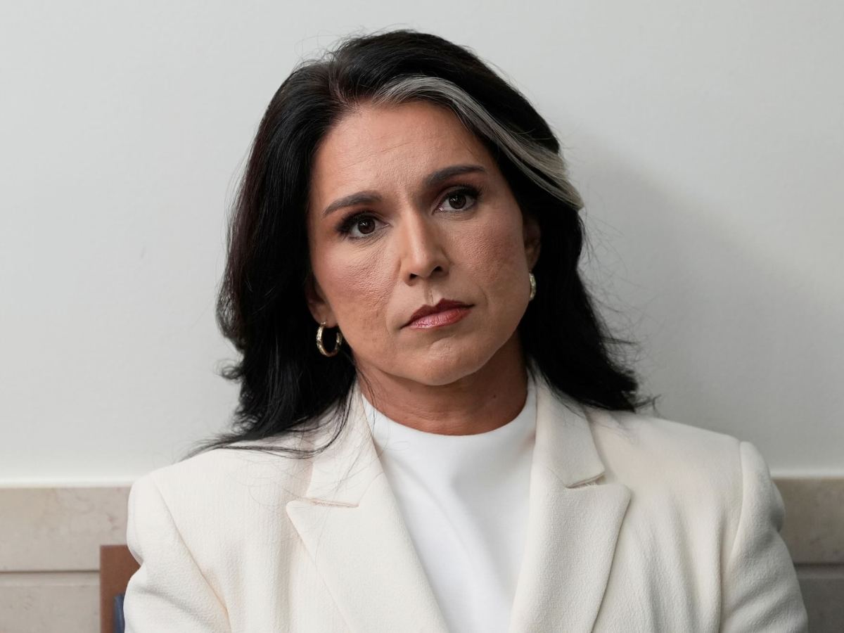 Tulsi Gabbard Resigns as Director of National Intelligence, Citing Her Husband’s Health