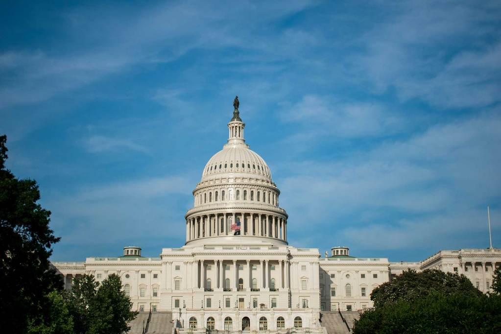 The United States Congress building as seen from a distance