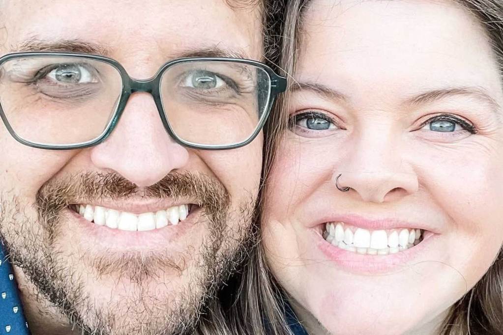 A closeup of Ben and Rachael Floyd
