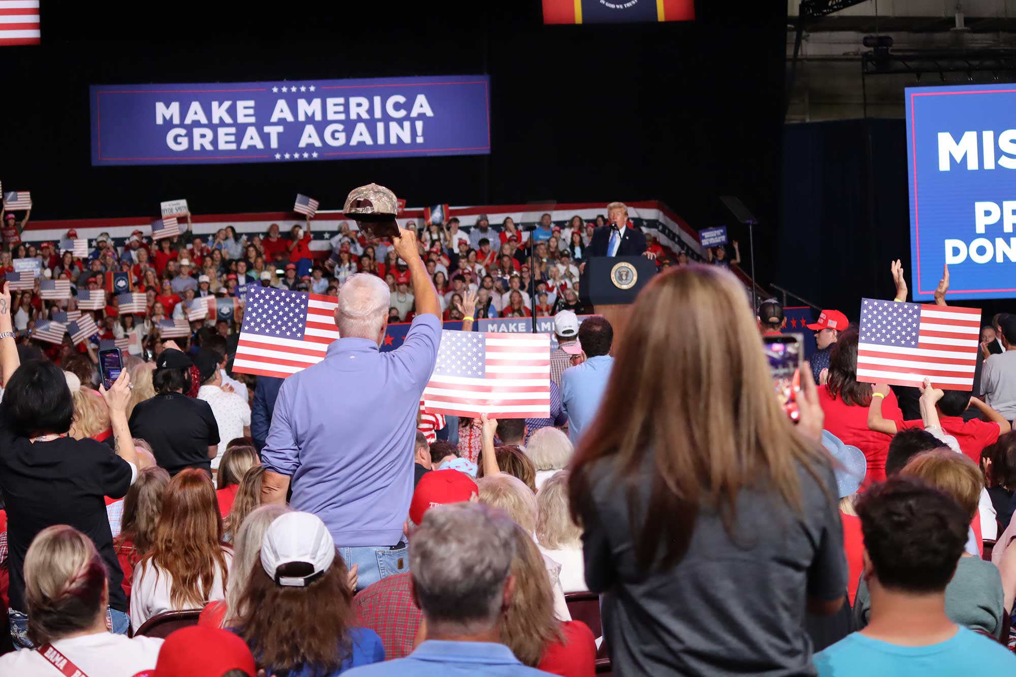 Trump campaigns for Hyde-Smith and Kelly at Corinth event